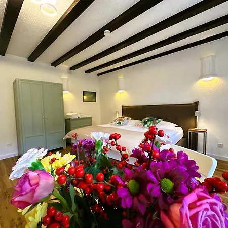 Sophie's Gaestehaus Bed & Breakfast *